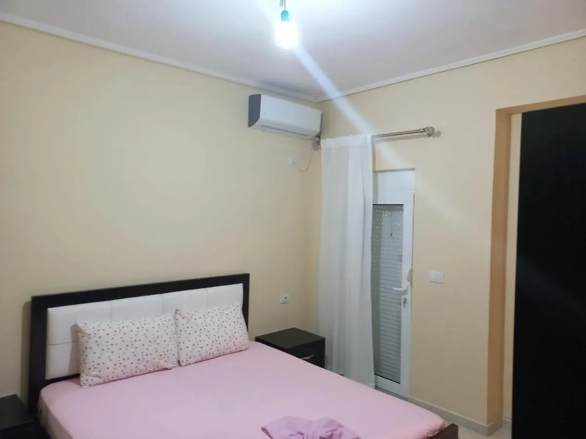 Lukovë Apartment